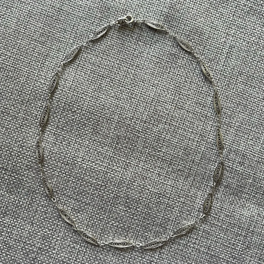 Vintage Trifari Silver Tone Leaf Link Necklace - 16”